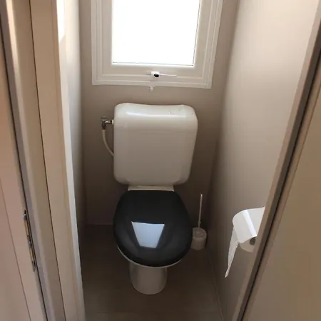 Campingplatz La Reserve 4 Etoiles Emplacement 844 3ch 2sdb 6 Personnes Gastes