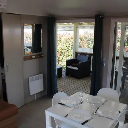 La Reserve 4 Etoiles Emplacement 844 3ch 2sdb 6 Personnes *