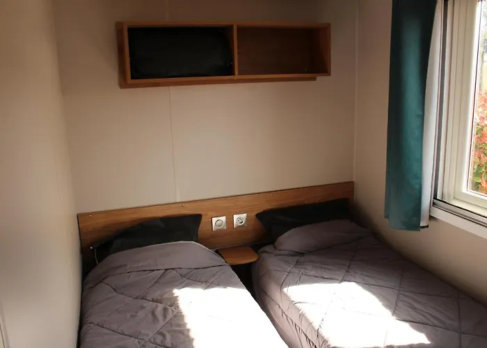 La Réserve 4 étoiles Emplacement 844 3ch 2sdb 6 Personnes